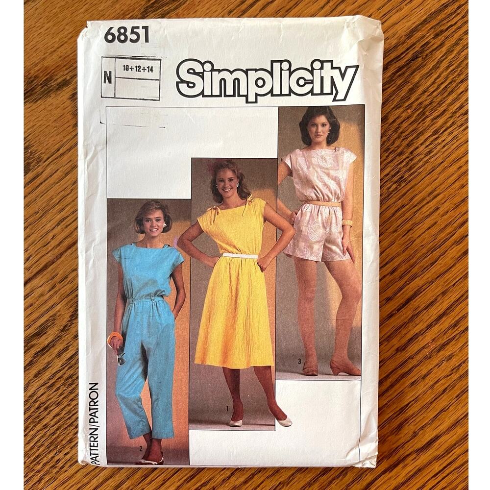 UNCUT Vintage 1980s Simplicity 6851 Sewing Pattern Womens XS-S Dress Jumpsuit